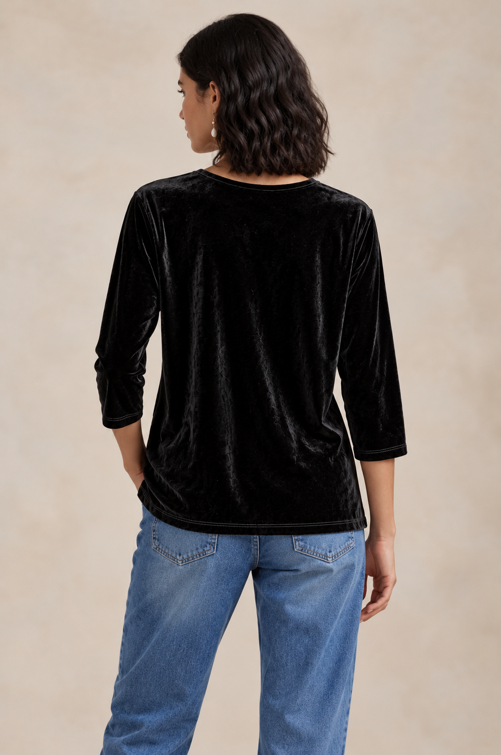 Black Bea Velvet Three- Quarter Top