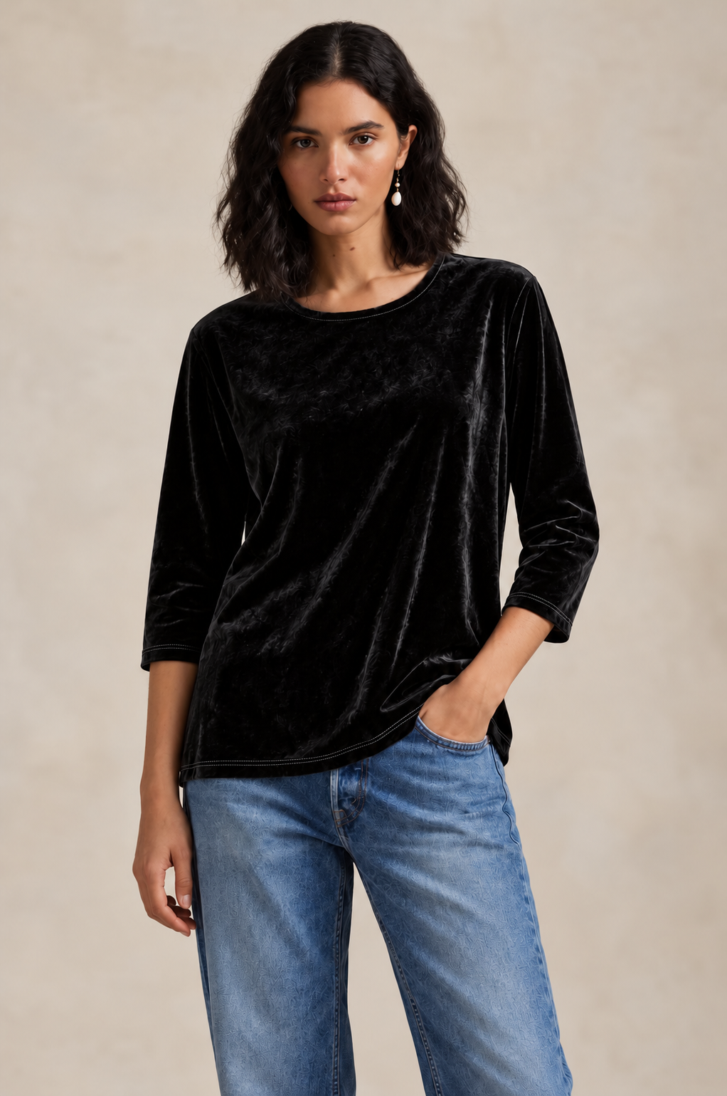 Black Bea Velvet Three- Quarter Top